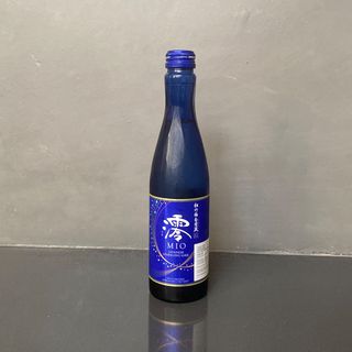 Mio Sparkling Sake japonesa 