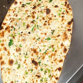 Pan Naan De Ajo