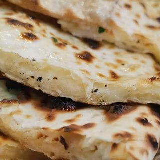Naan de Queso