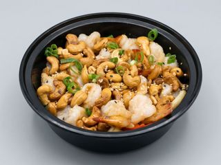 腰果虾球Gambas salteadas con anacardos