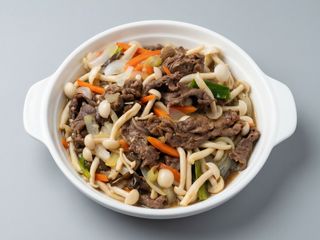 Ternera Salteada con verdura y setas frescas (Shimeji)