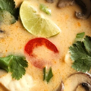 Sopa Tom Kha de pollo