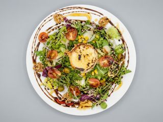 Ensalada de queso de  cabra 