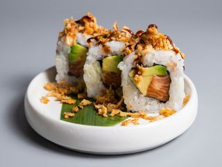 63. Crazy Salmón Roll 