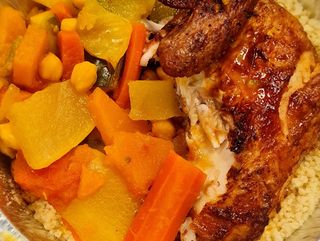 Cuscús de pollo con 7 verduras 