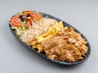 Plato que va a empezar con patata con arroz