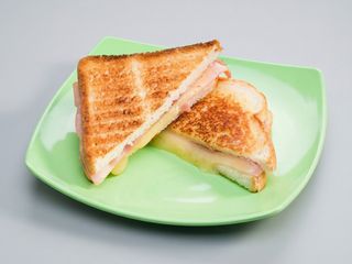 Sandwich Mixto con Aceite 