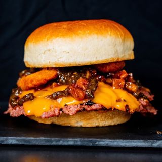 BURGER LA BESTIA PORTEÑA