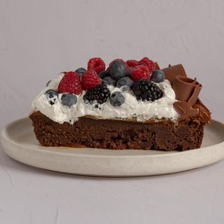Marquise con frutos rojos 