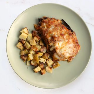 Berenjena rellena de atún gratinada (400 g.)