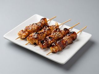 83. Yakitori De Pollo (4 Pzs.)