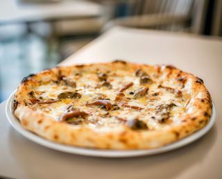 Pizza Setas (Vegetarian)