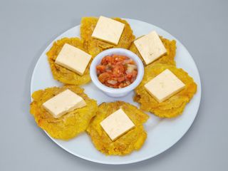 Patacones con Queso