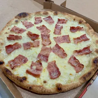 Pizza Carbonara Con Bacon