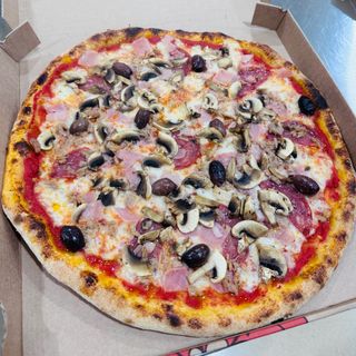 PIZZA GUSTOSA