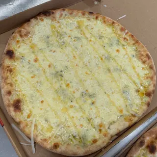 Pizza Cinco Quesos Especial