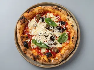 Pizza Provola y Capra