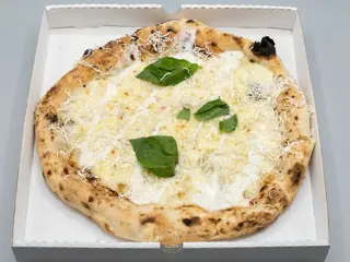 Pizza 4 Quesos
