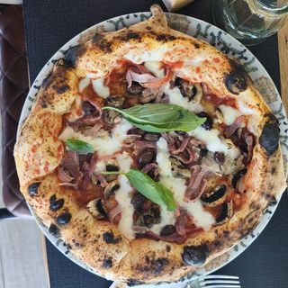 CAPRICCIOSA