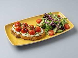 TOSTA INTEGRAL BURRATA + TARTA QUESO