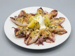 Chipirones A La Plancha