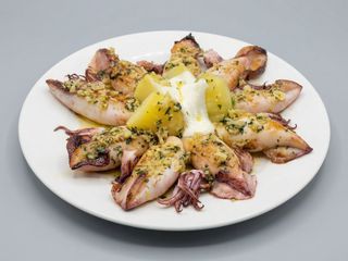 Chipirones A La Plancha