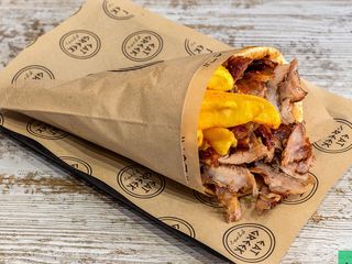 Pita Tradicional Lukaniko