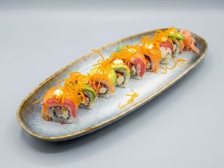 Uramaki Rainbow Roll (8 Pzs.)