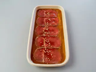 CARPACCIO DE TERNERA CON SALSA POZU
