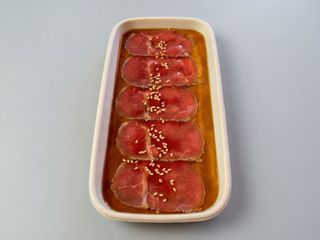 CARPACCIO DE TERNERA CON SALSA POZU