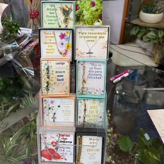 Pulseras y collares Me Suliveyas