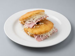 Arepa De Jamón Y Queso (1 Ud.)