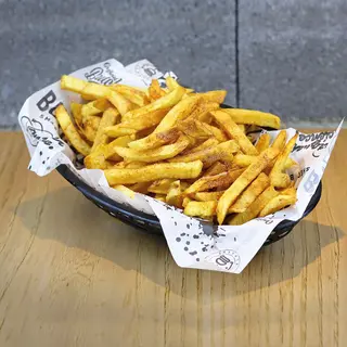 Patatas Frescas Fritas Especiadas (Ración)
