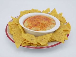 Hummus Tradicional Con Nachos