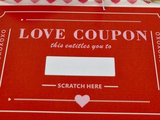 TARJETA RASCA LOVE COUPON