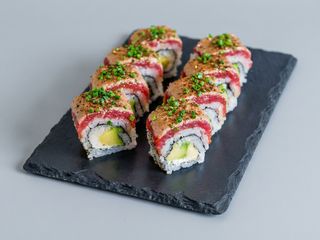 155.Atún tostado roll (8 uds.)