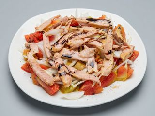 Ensalada de Tomate con Ventresca
