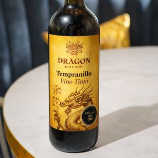 Vino Ribera Dragón Kitchen