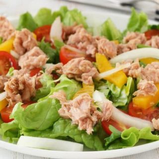 Ensalada verde con atún