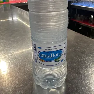 Agua mineral