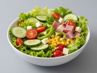 Ensalada De Jamón Y Queso