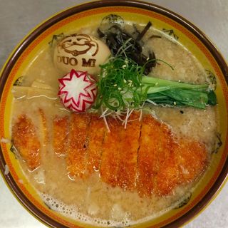 53A.炸鸡味增拉面(RAMEN DE POLLO FRITO Y MISO)