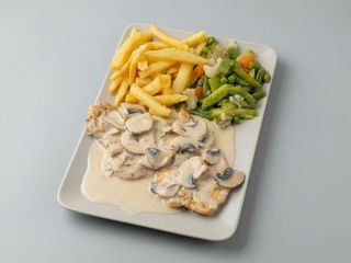 Pechuga De Pollo Con Salsa De Champiñones