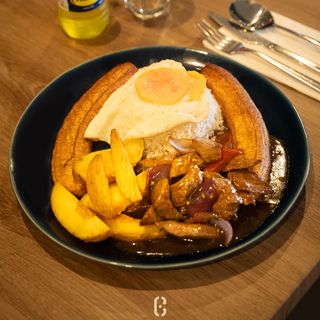 Lomo Saltado a lo Pobre