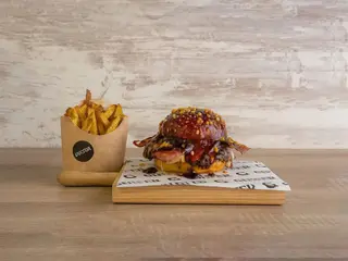 Burger PXRNCORN