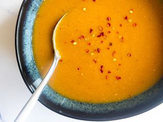 Sopa Turca de Lentejas Rojas