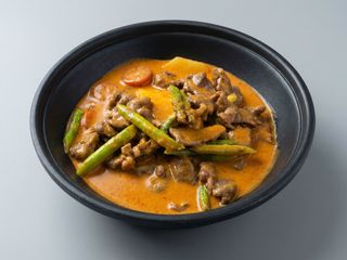 Ternera Salteado Con  Curry Rojo(poco picante)