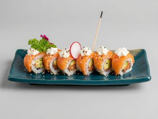 Uramaki de salmón 8pzs 
