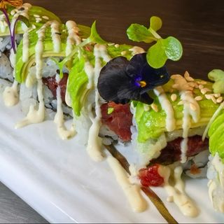 Uramaki de atin (8 piezas)