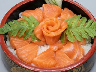 29,Chirashi de Salmón